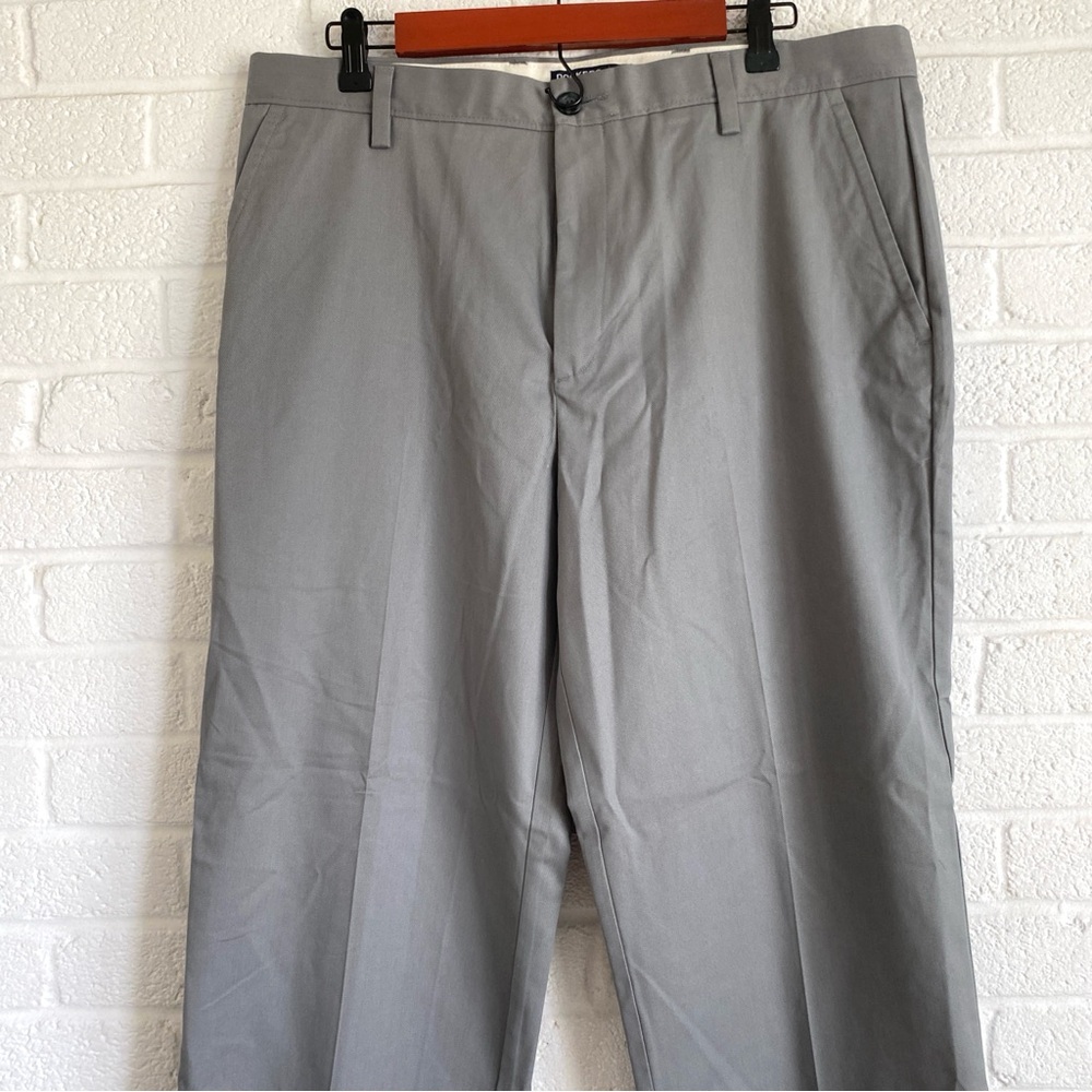 DOCKERS CLASSICS CHINO PANTS COTTON GRAY FLAT FRONT WORK WEAR OFFICE SZ 36 x 30